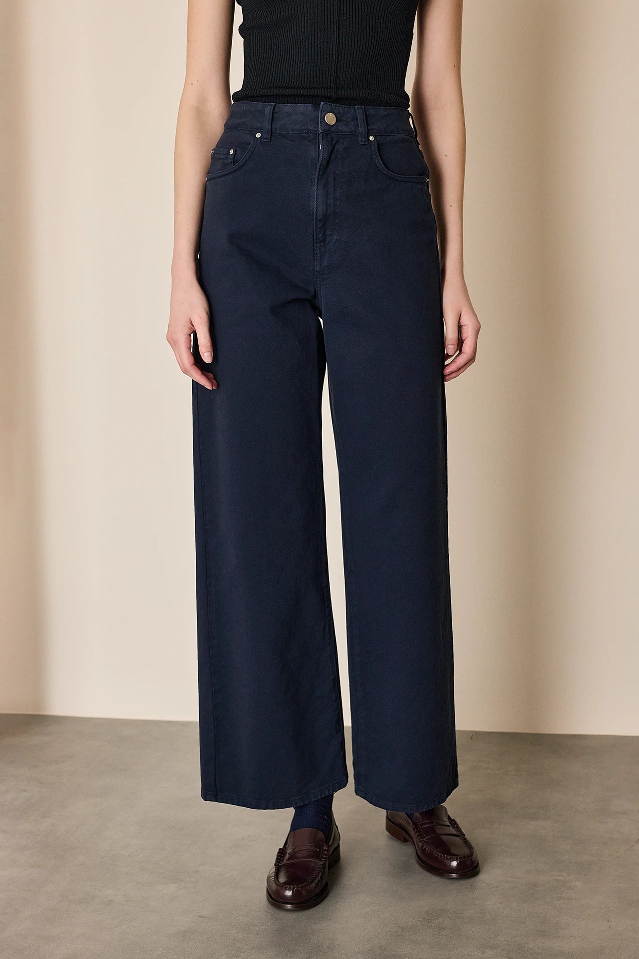 Garment-dyed trousers