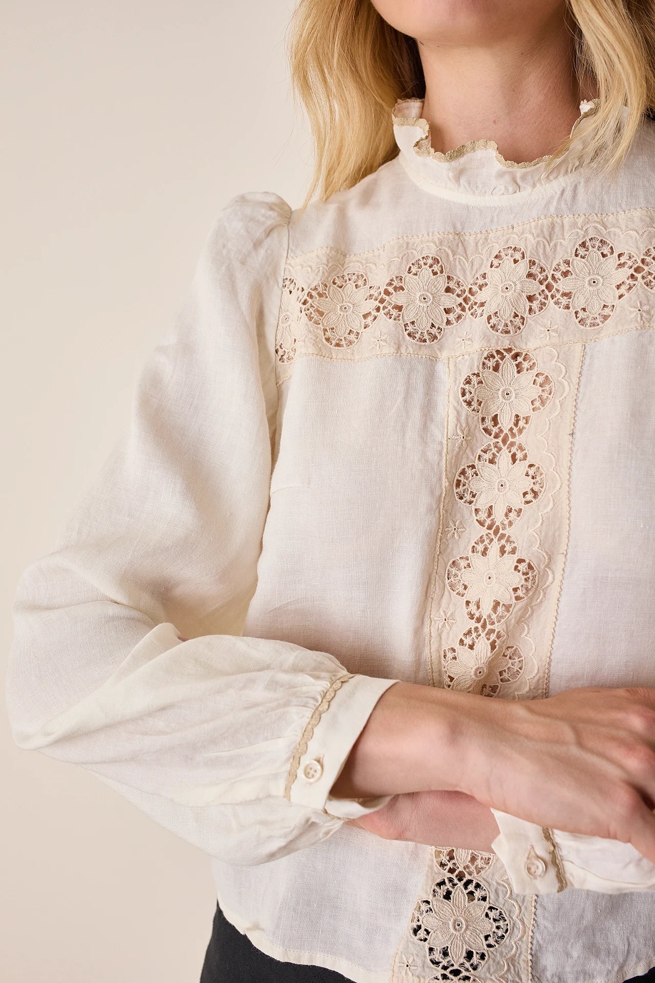 Linen-blend top with embroidered details
