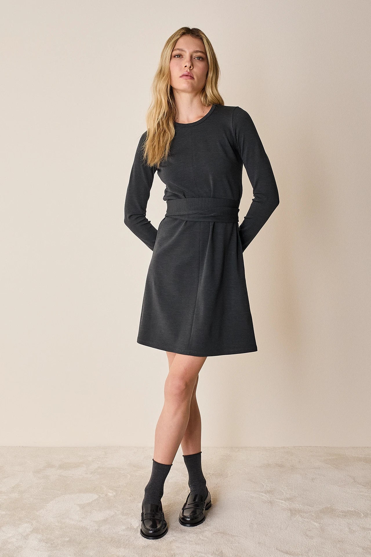 Jersey dress with matching belt