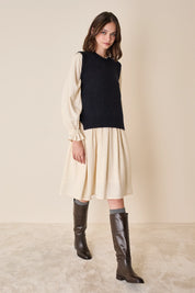 Abito con maniche a sbuffo