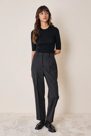 Pantaloni in blend di lana con pinces