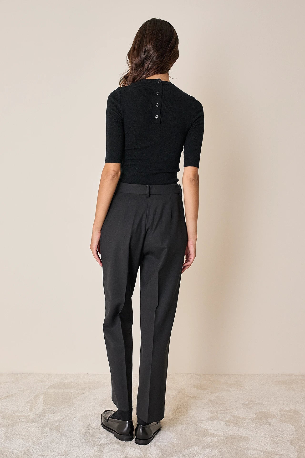 Pantaloni in blend di lana con pinces