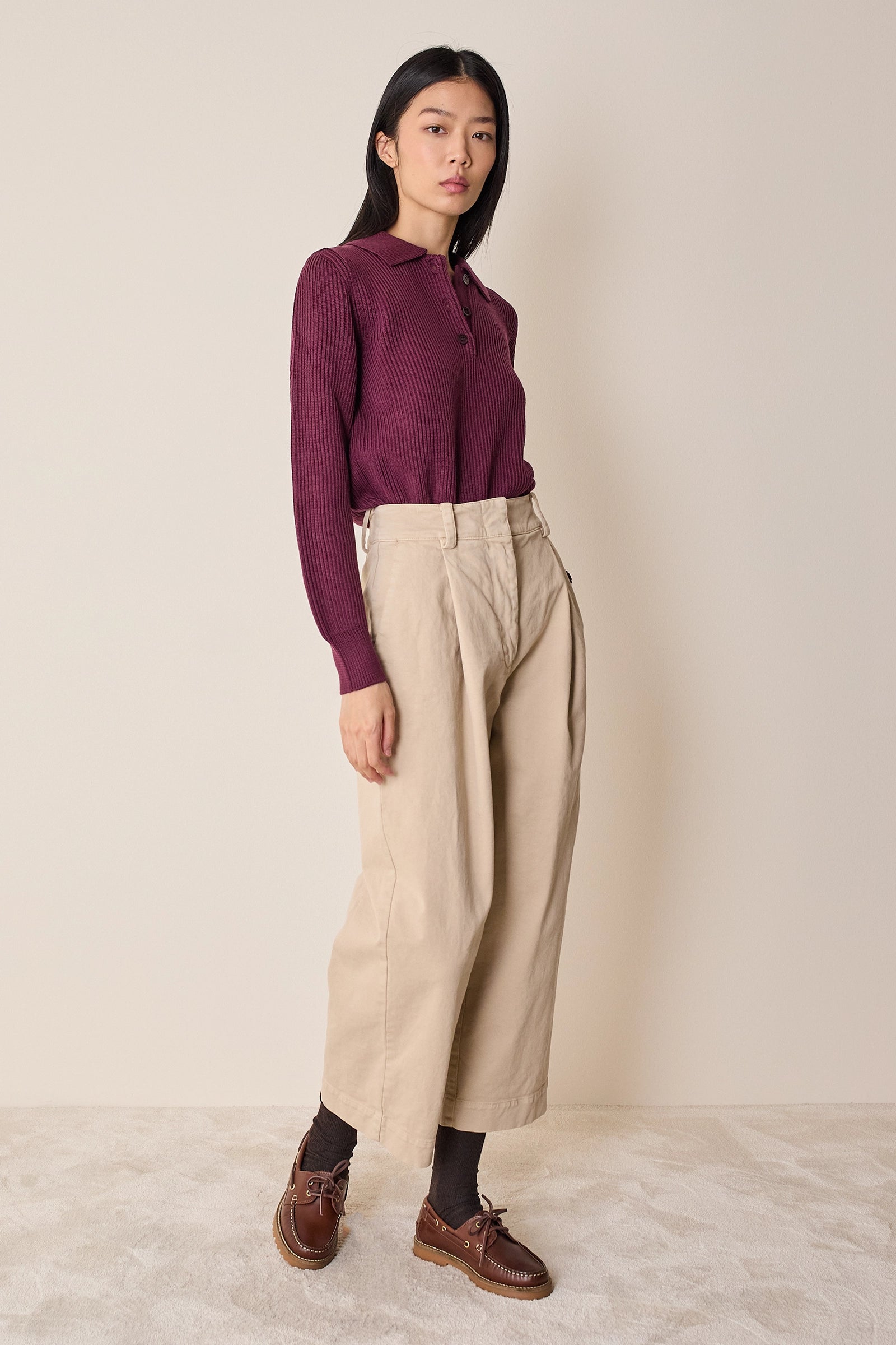 Cotton gabardine trousers with pleats