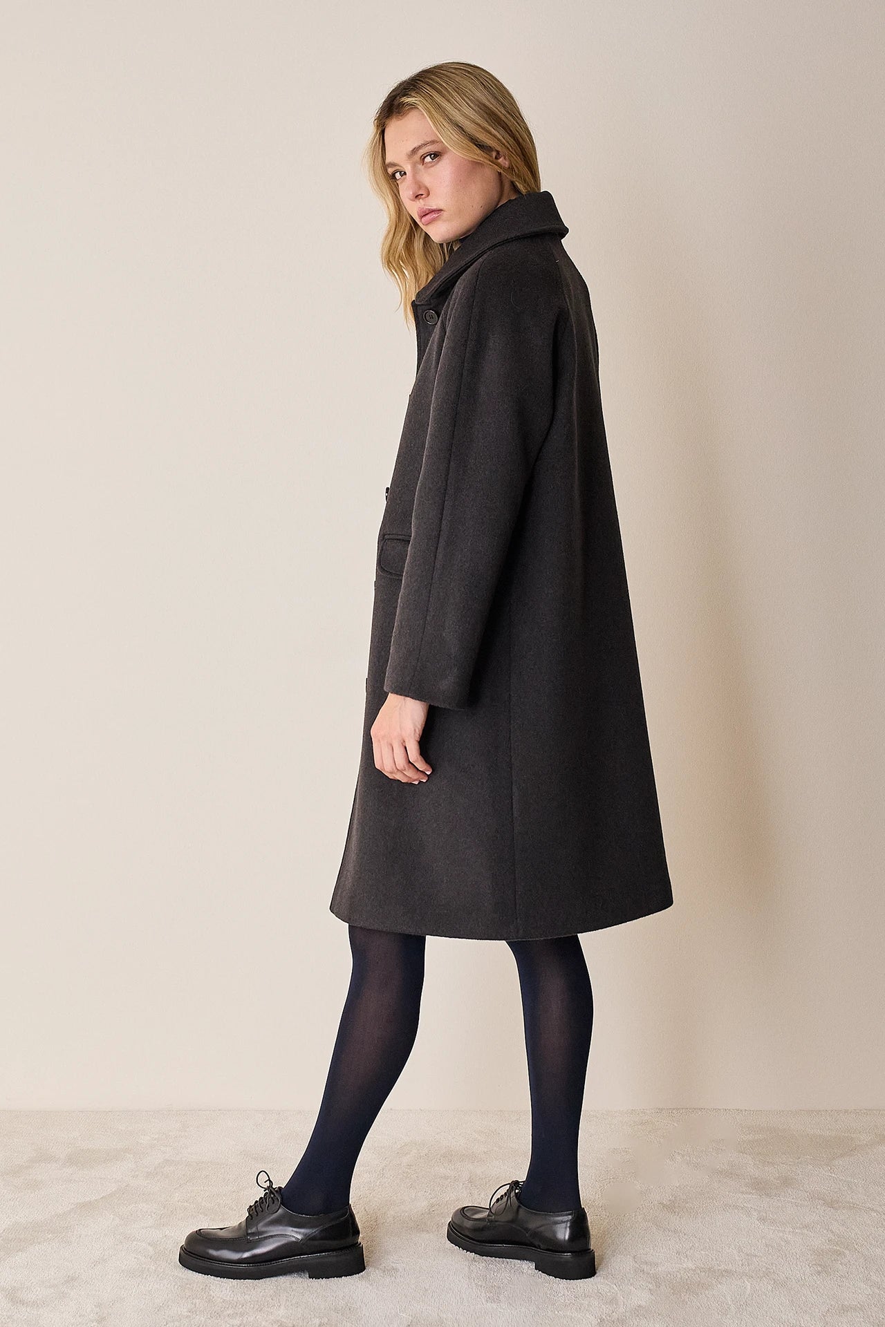 Cappotto in lana e cashmere con maniche raglan