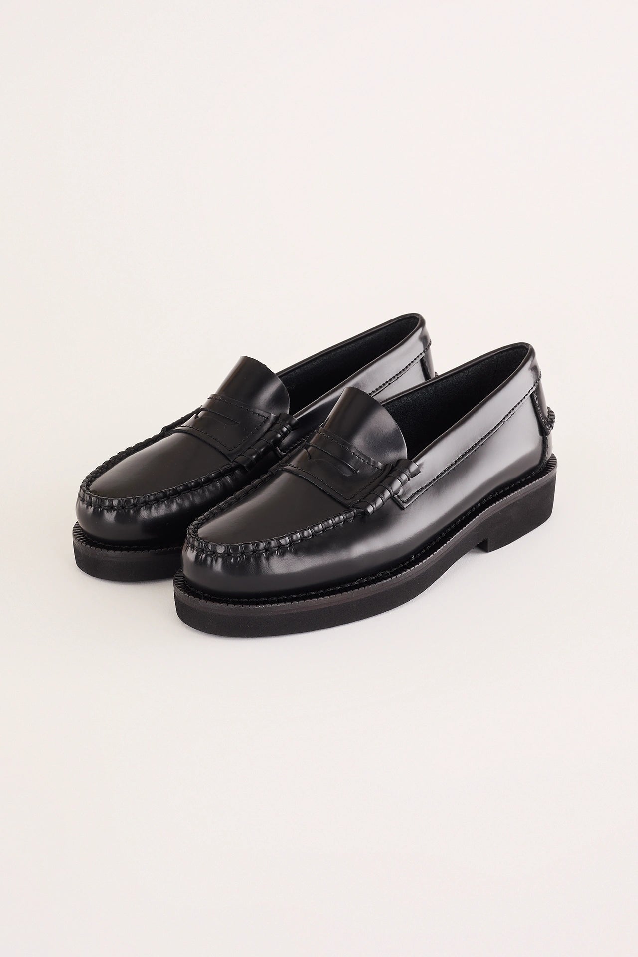 Loafer with light rubber sole