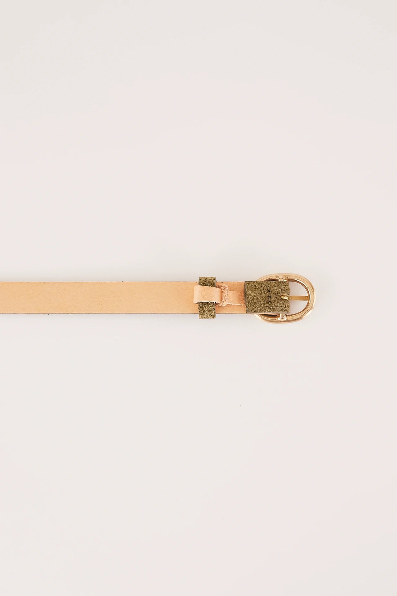 Cintura sottile con fibbia ovale