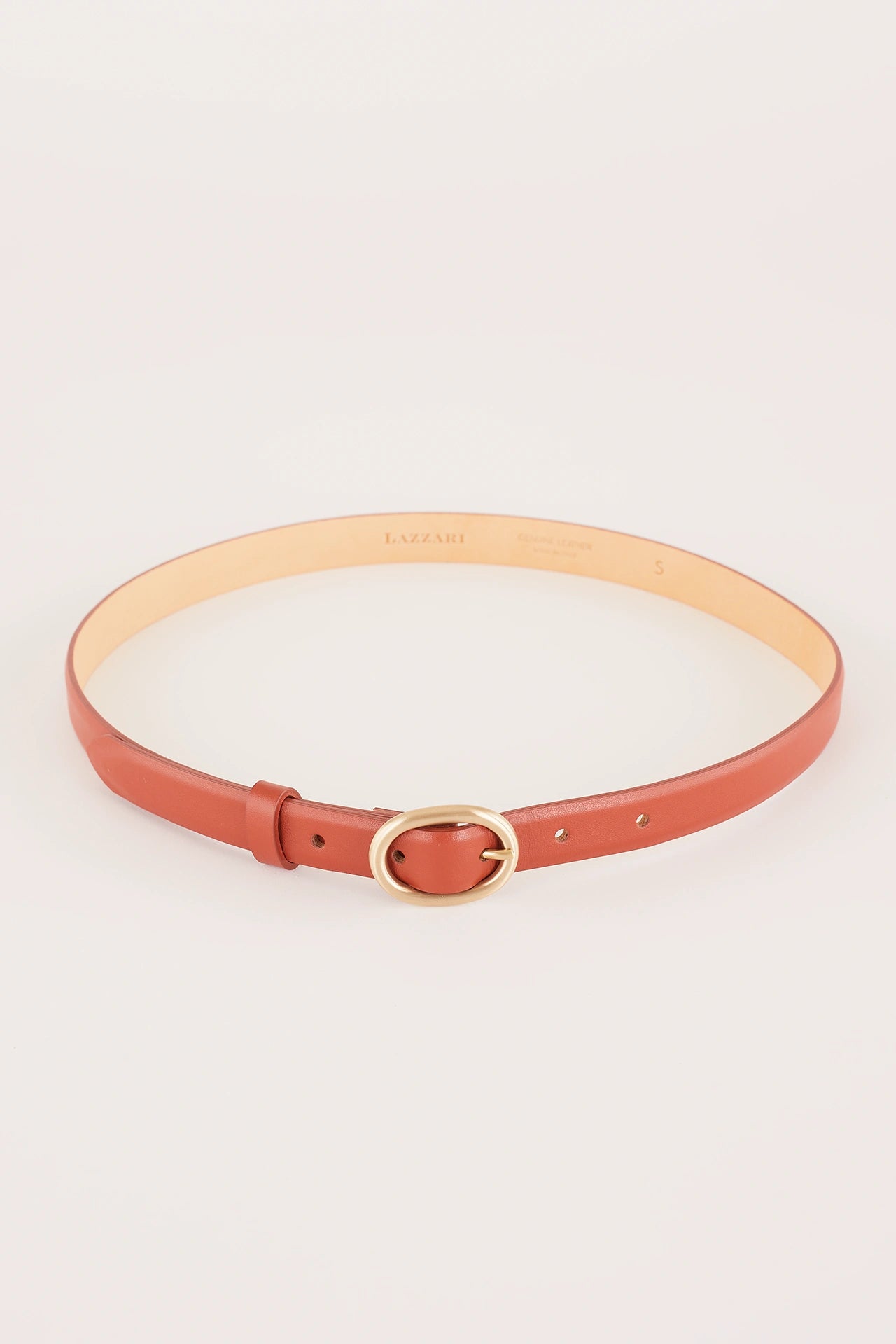 Cintura sottile con fibbia ovale