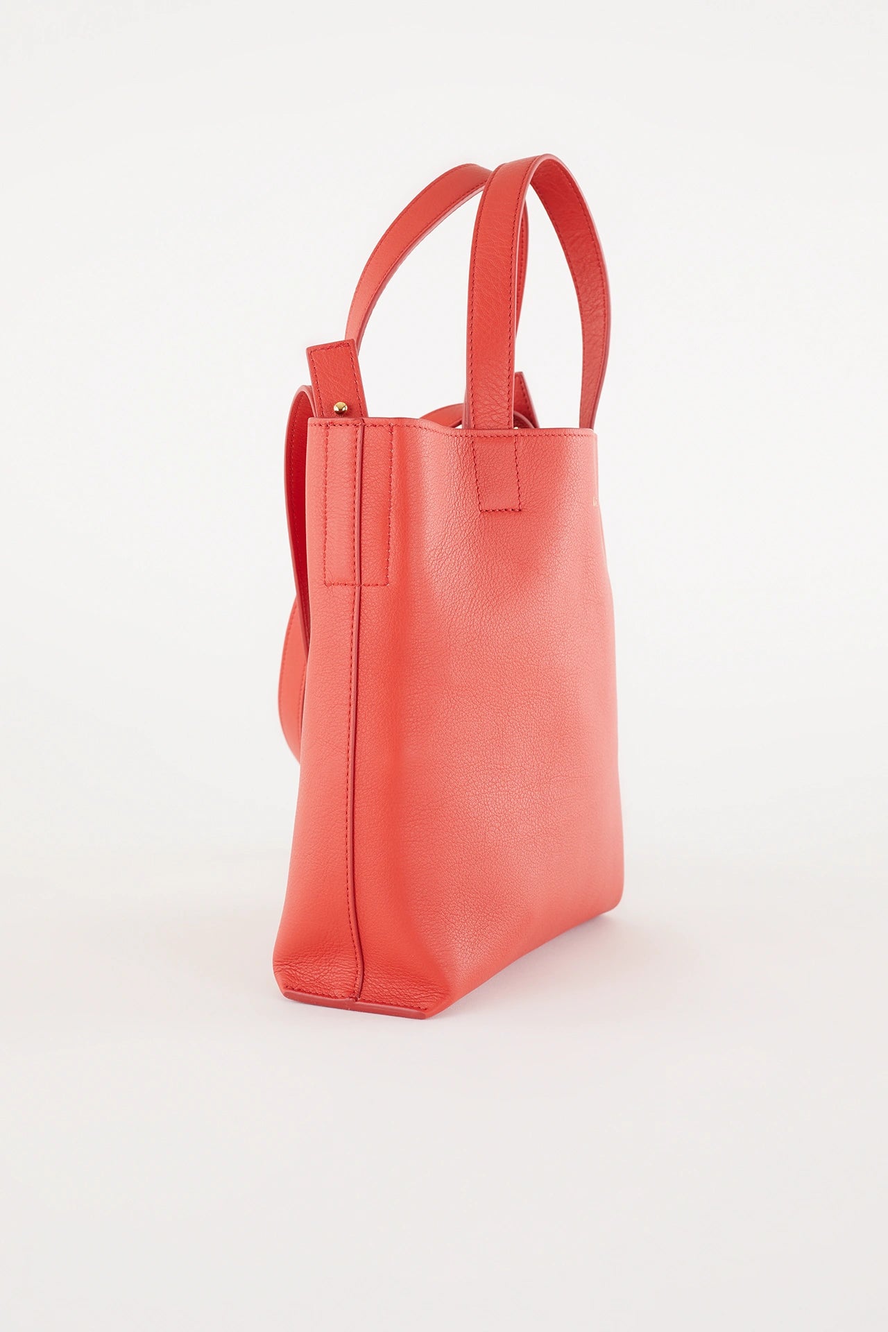 Leather tote bag with shoulder strap