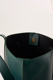 Borsa a secchiello in pelle