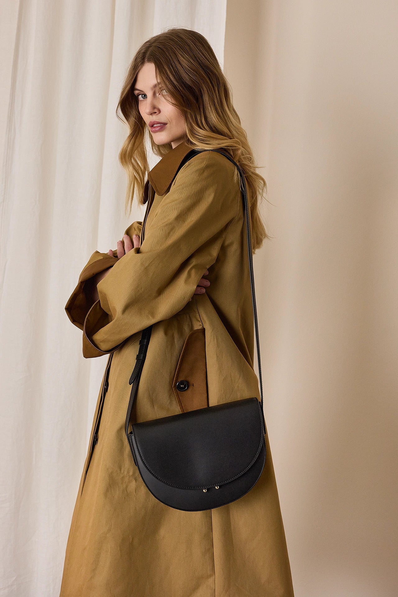 Borsa mezzaluna - Abbigliamento donna made in italy – lazzarionline