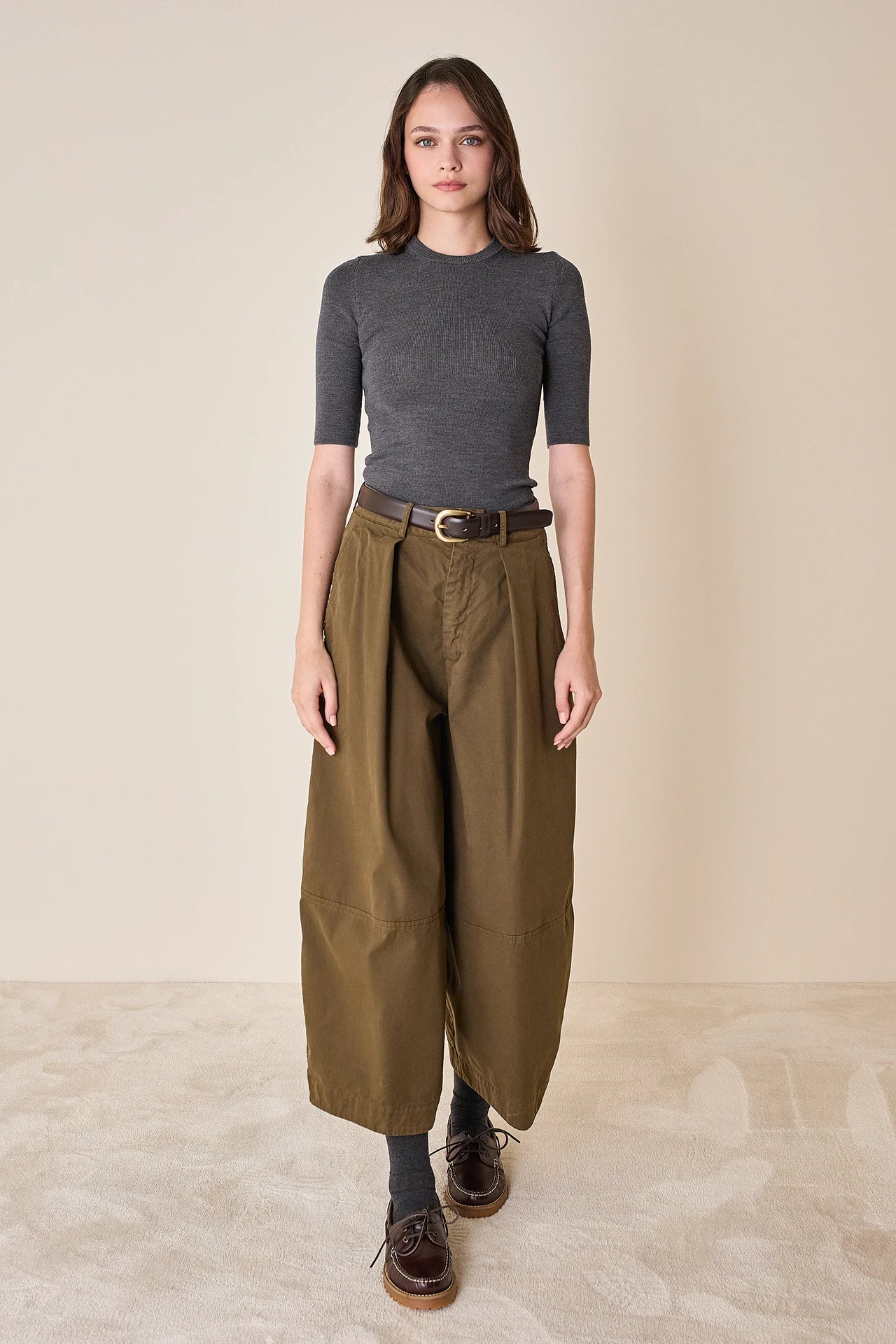 Short-sleeved wool crewneck