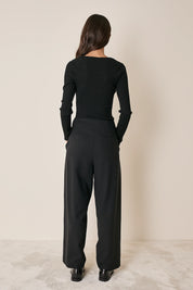 Ribbed scoop neck jumper in extra fine merino wool