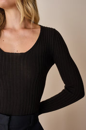 Ribbed scoop neck jumper in extra fine merino wool