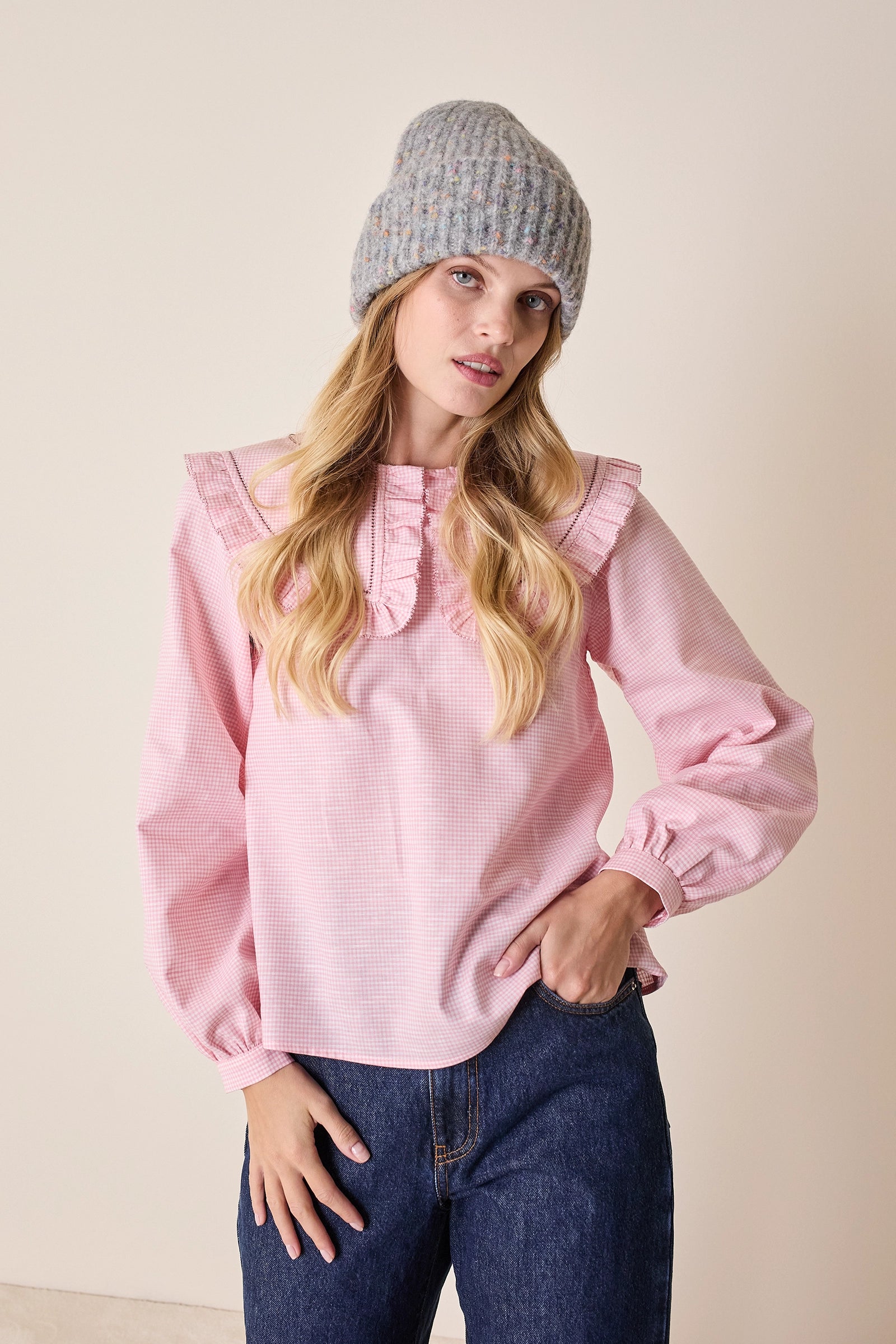 Buttoned mélange yarn beanie