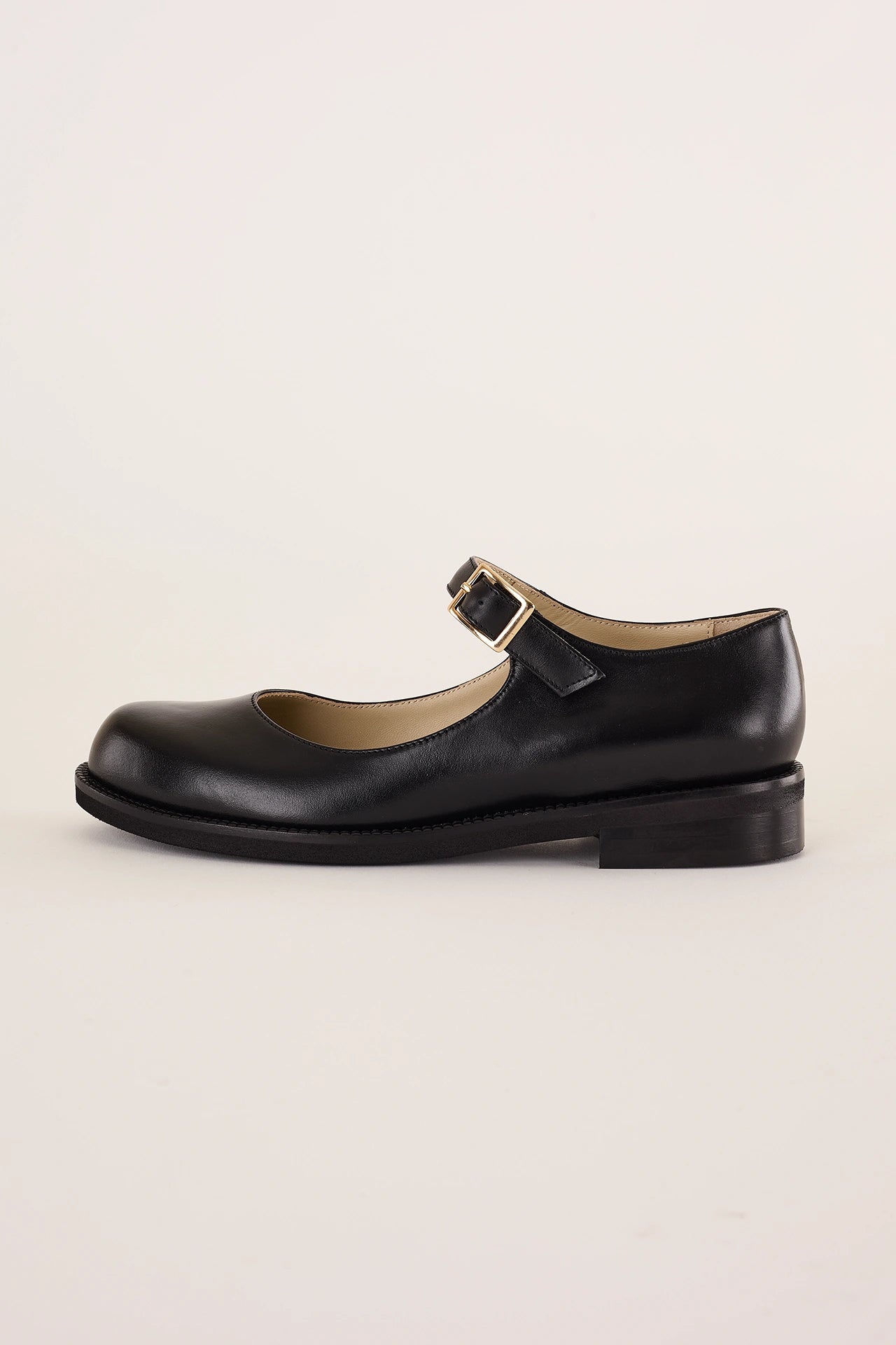 Round-toe Mary Janes with rubber sole