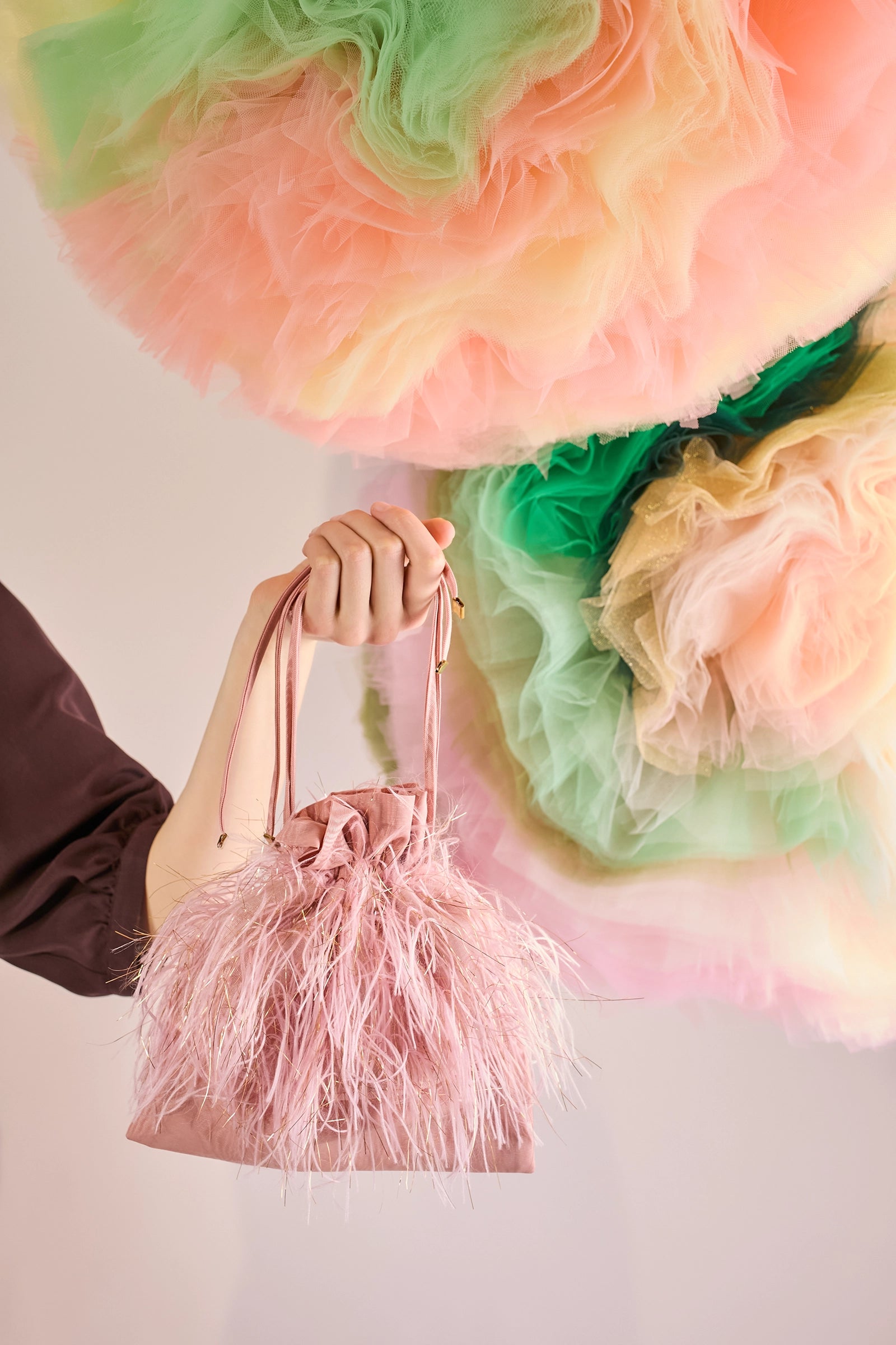 Feathered-look drawstring bag | Lazzari