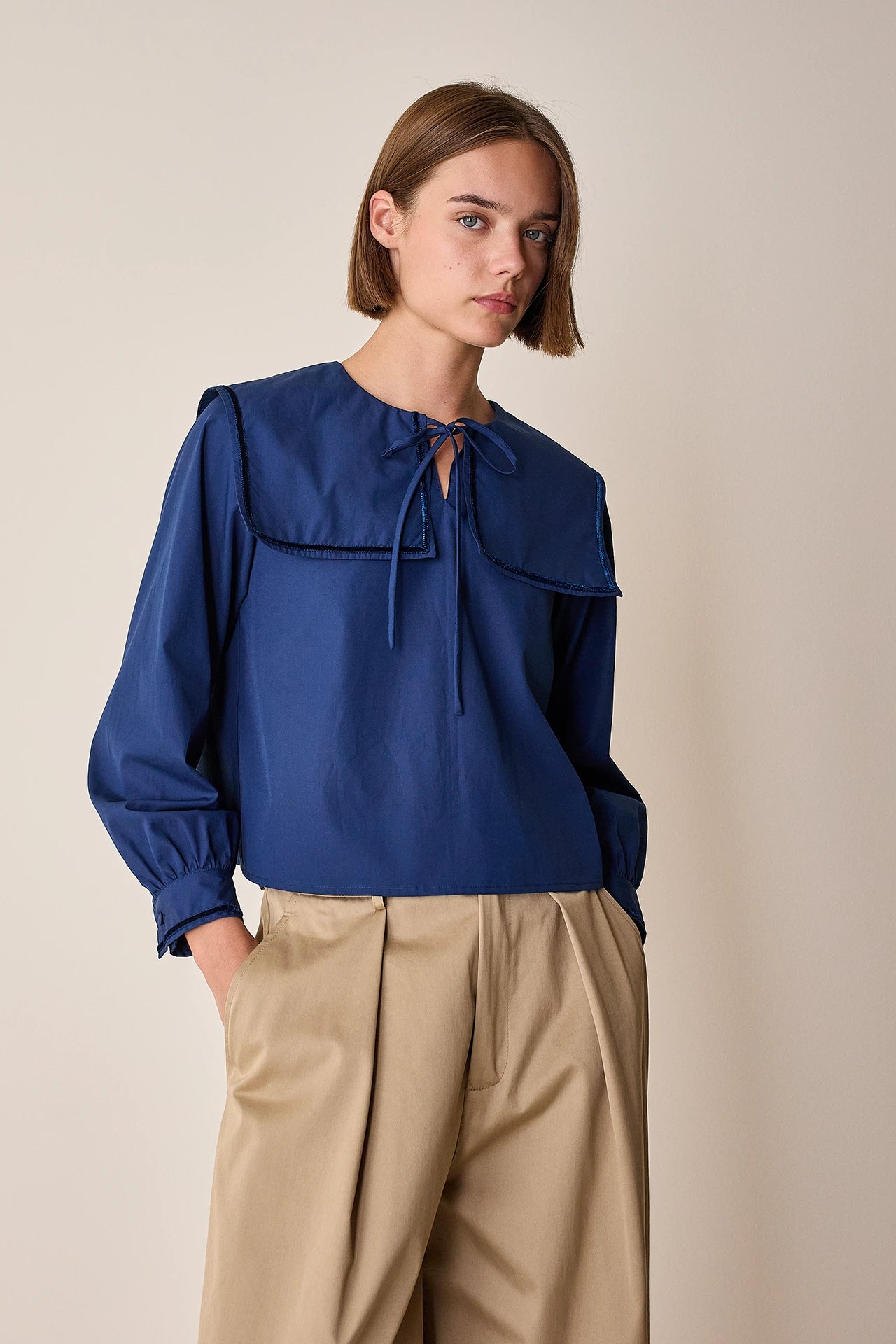 Sailor top in cotone con profili in velluto
