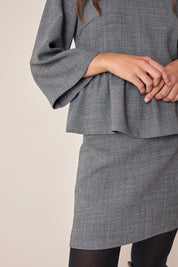 Top in blend di lana con balza