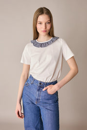 Cotton T-shirt with ruffled collar