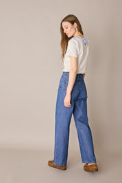 Cotton T-shirt with ruffled collar