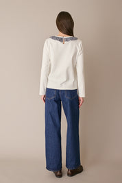 Long-sleeve T-shirt with ruffled collar
