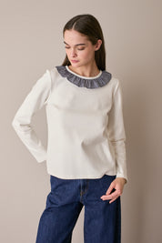 Long-sleeve T-shirt with ruffled collar

