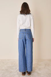 T-shirt a maniche lunghe con colletto volant
