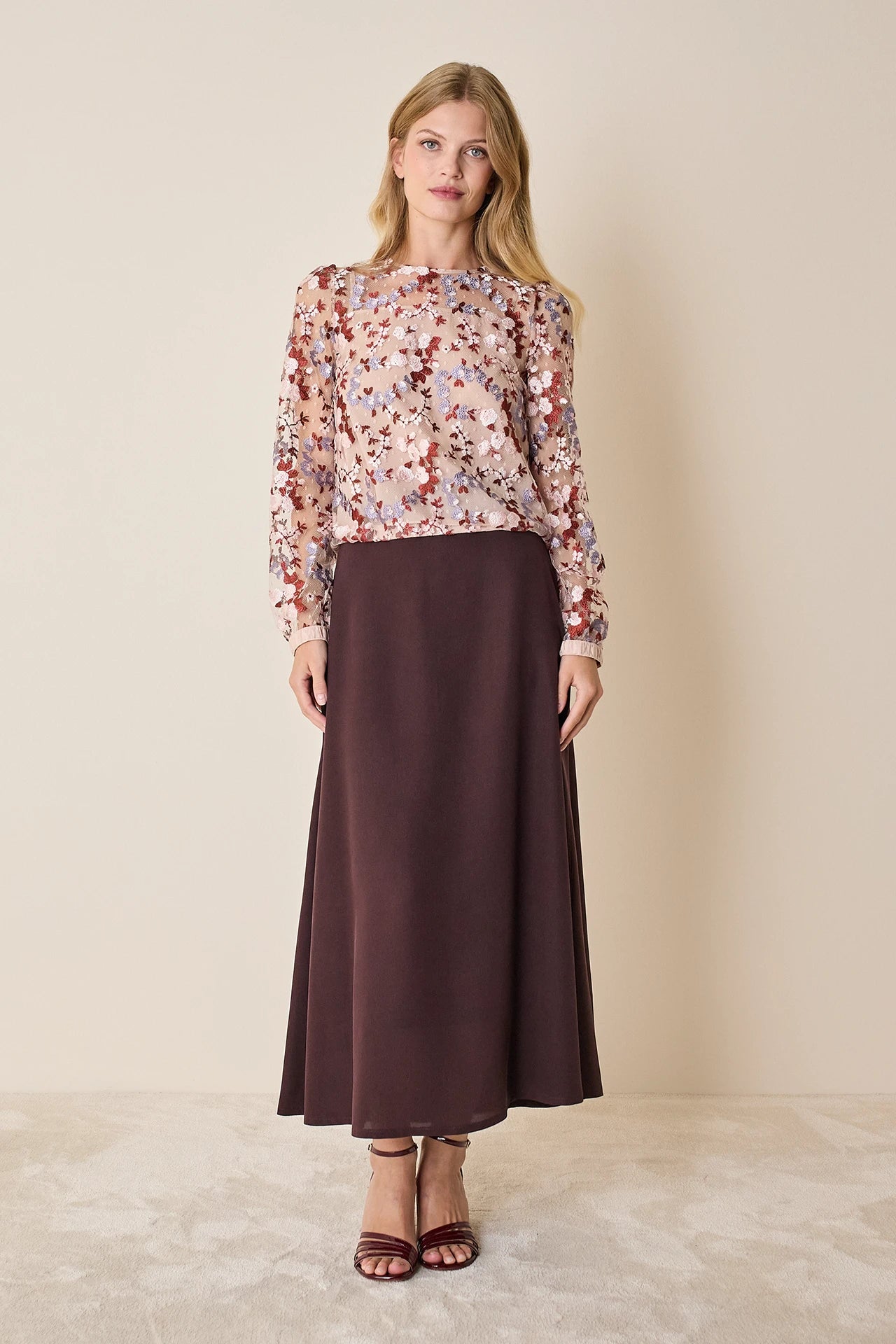 Top in tulle ricamato