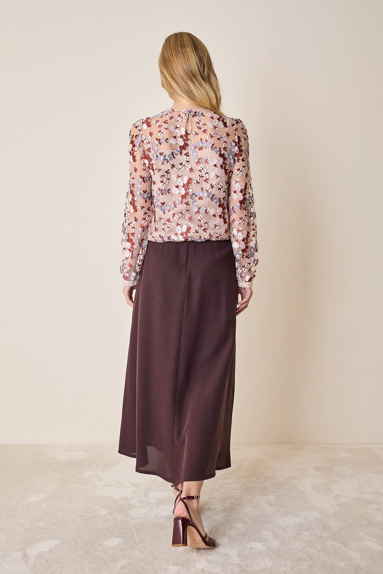 Top in tulle ricamato