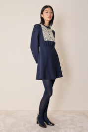 Abito in lana e pizzo macramè