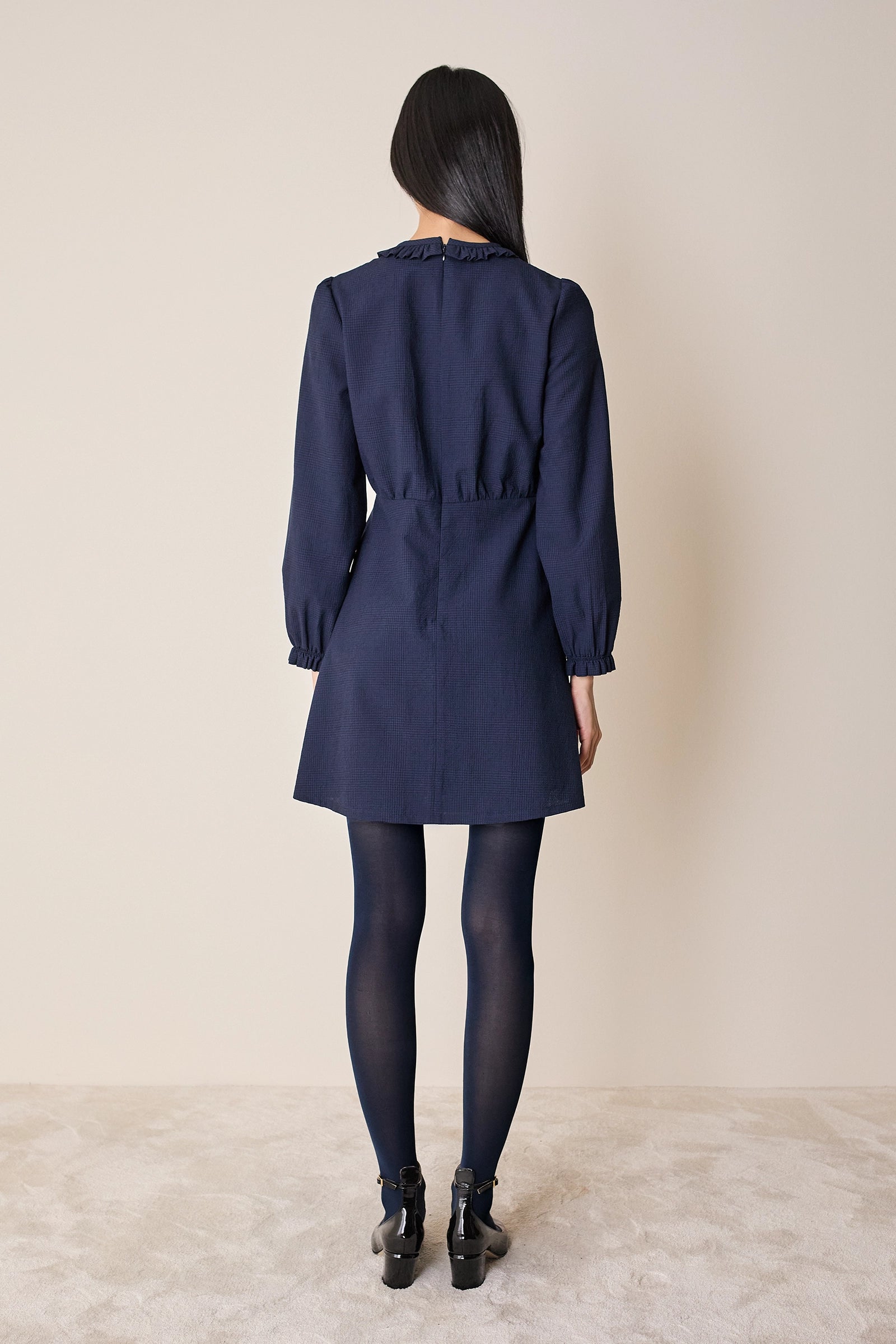 Abito in lana e pizzo macramè