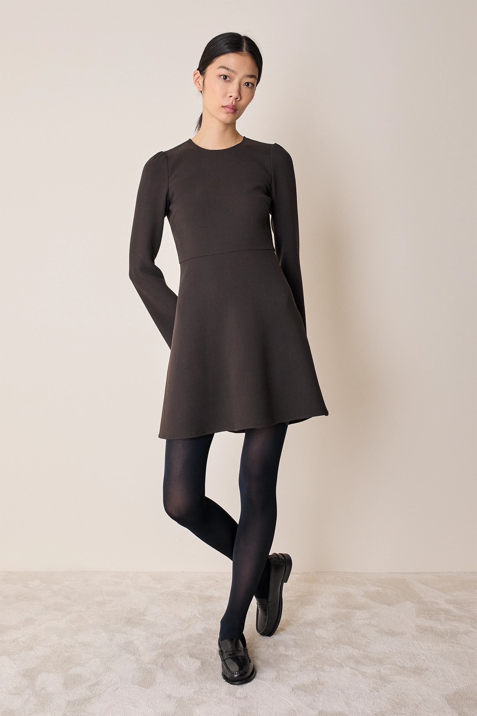 Double wool crepe short dress with fluid skirt