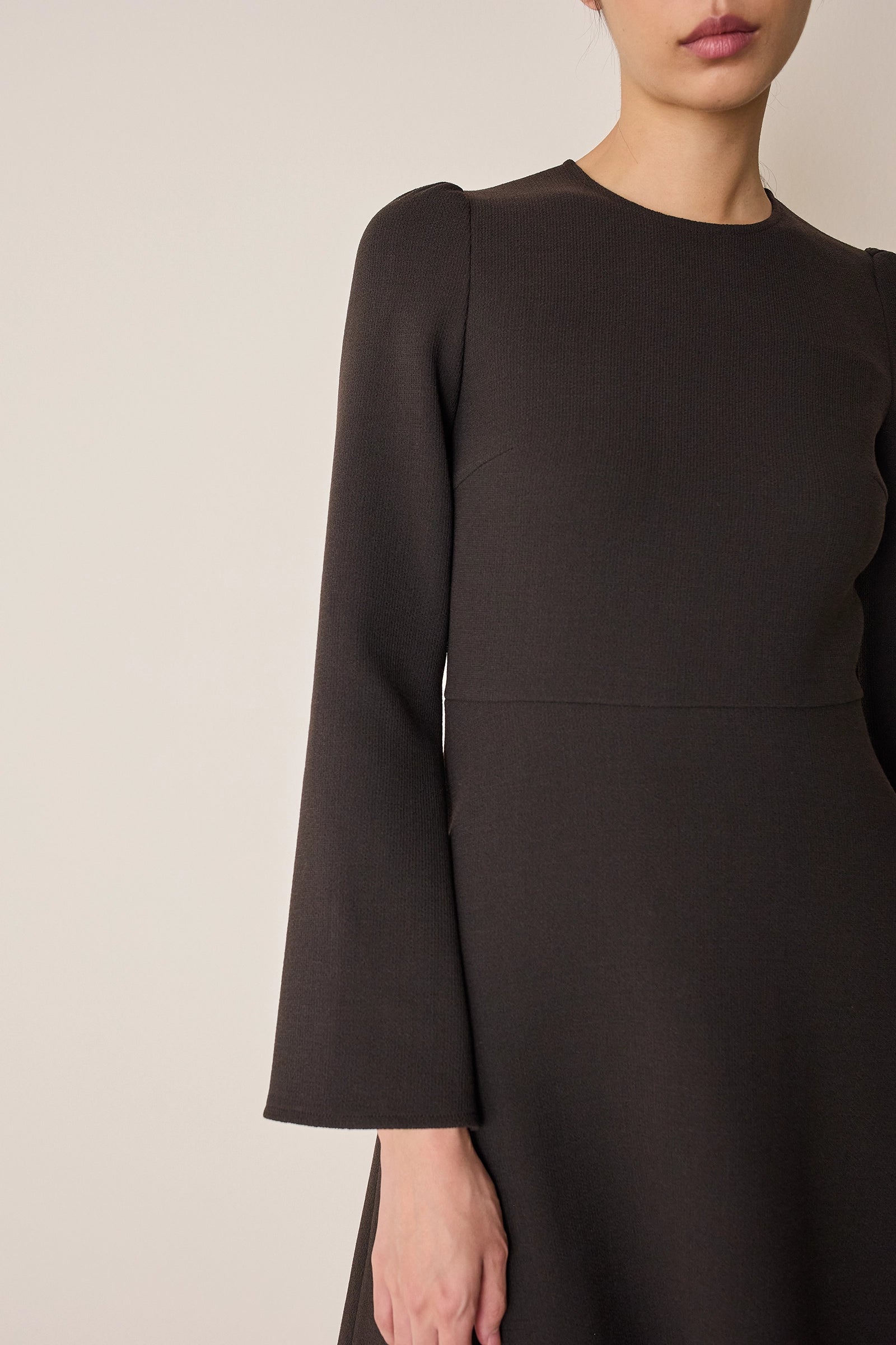 Double wool crepe short dress with fluid skirt