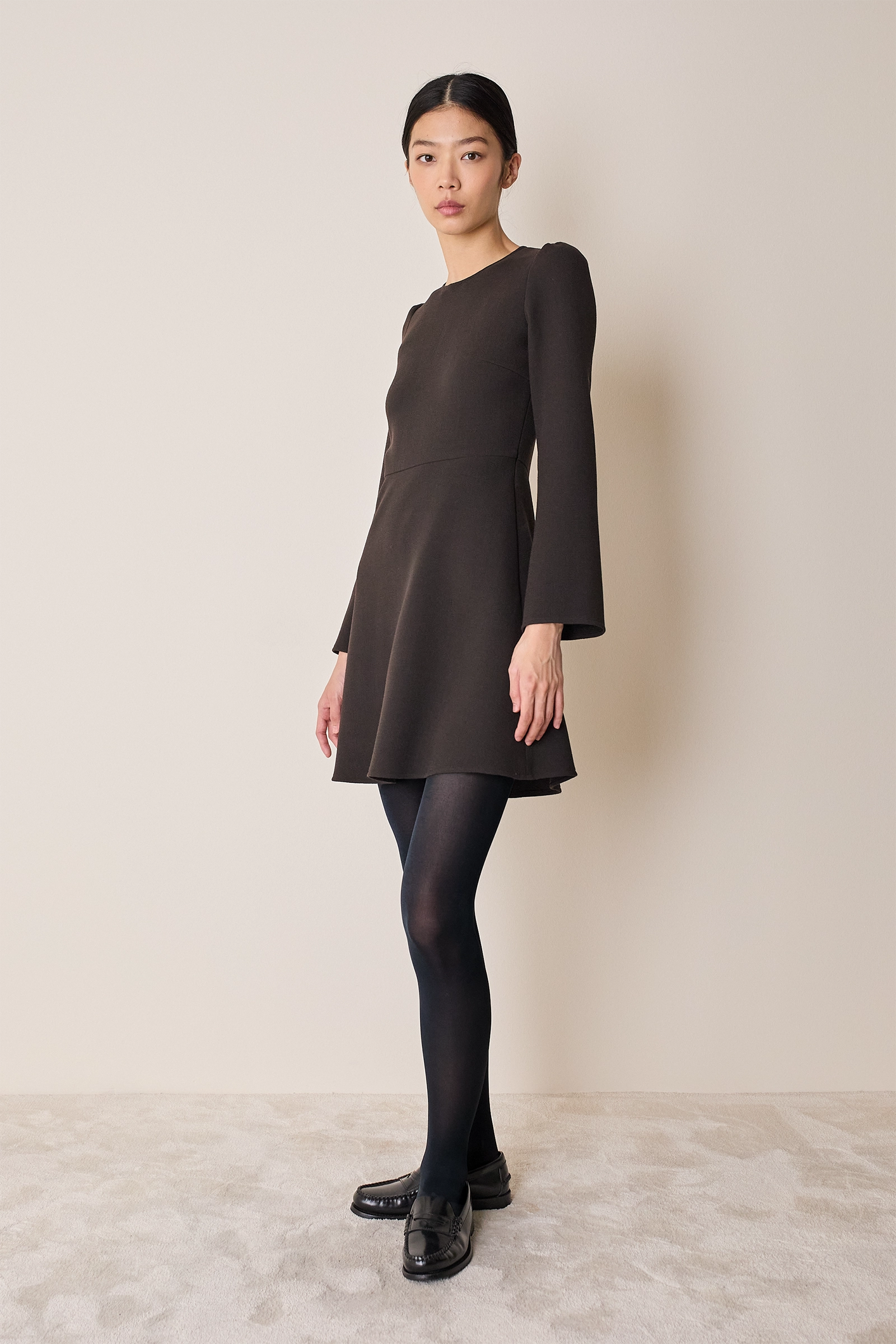 Double wool crepe short dress with fluid skirt