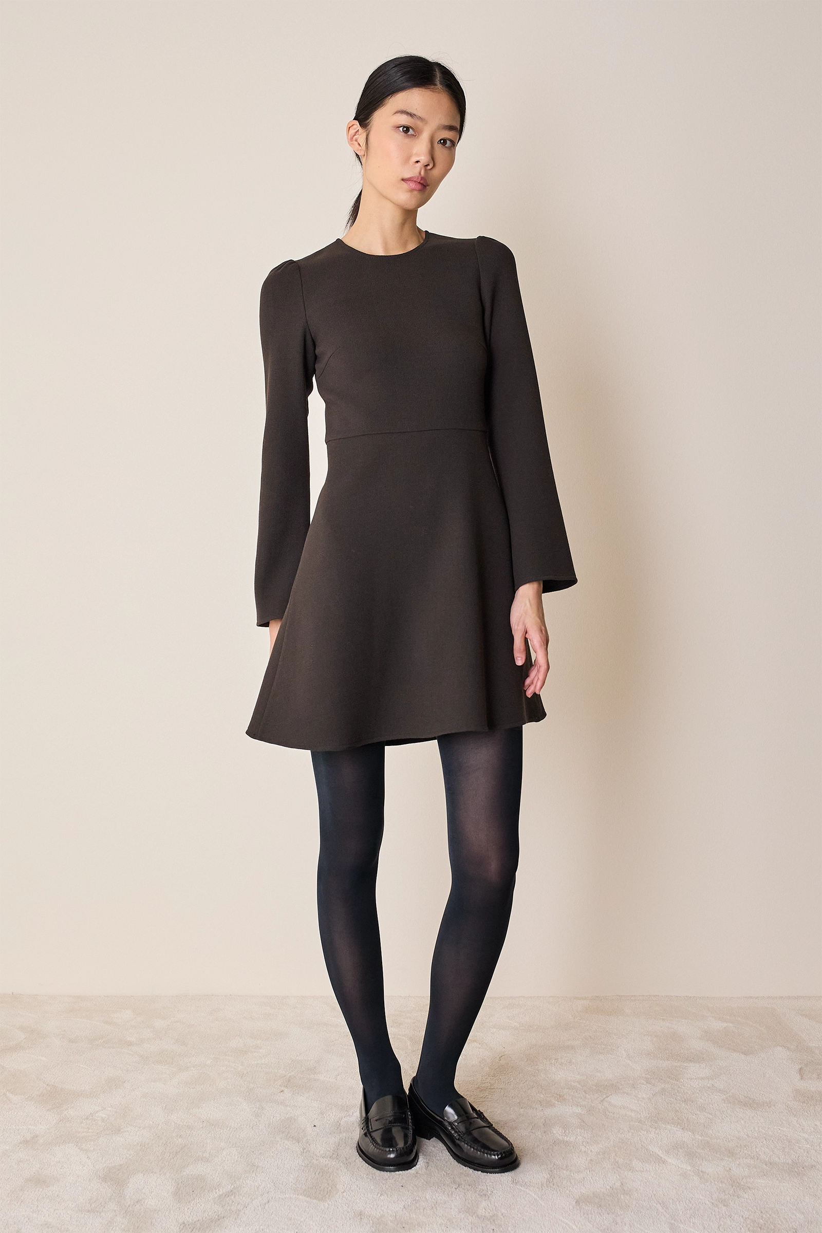 Double wool crepe short dress with fluid skirt