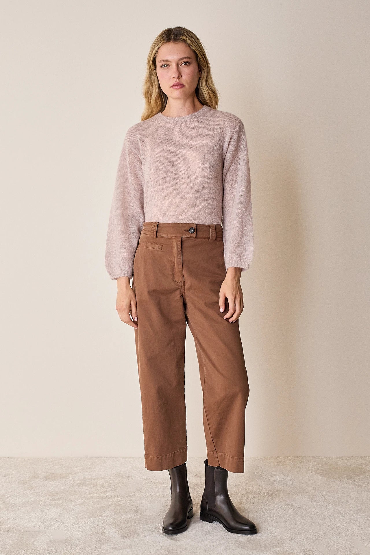 Pantaloni cropped con vita elastica