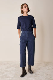 Pantaloni cropped con vita elastica