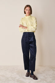 Pantaloni in velluto a coste con piega