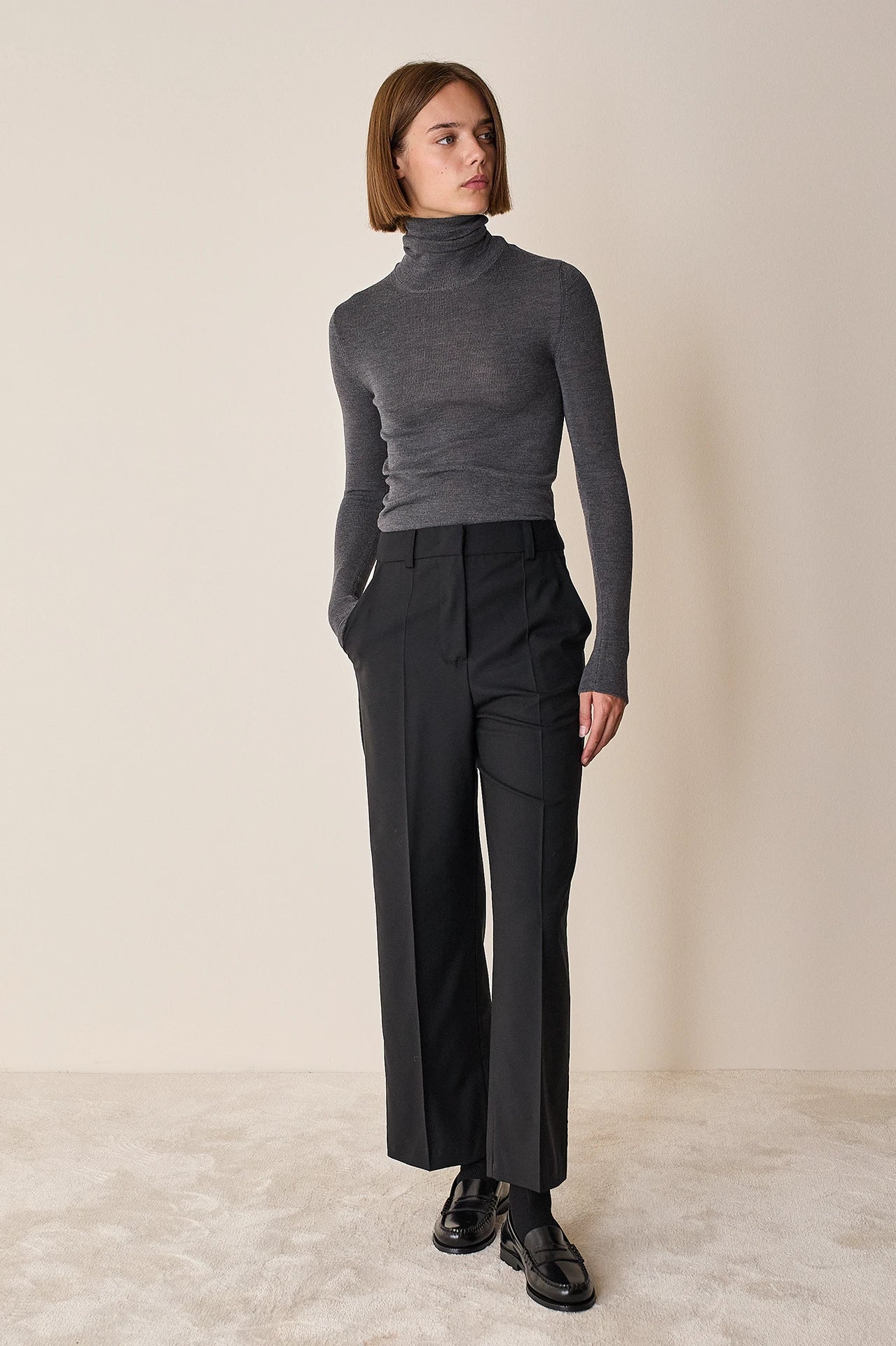 Pantaloni timeless in fresco lana