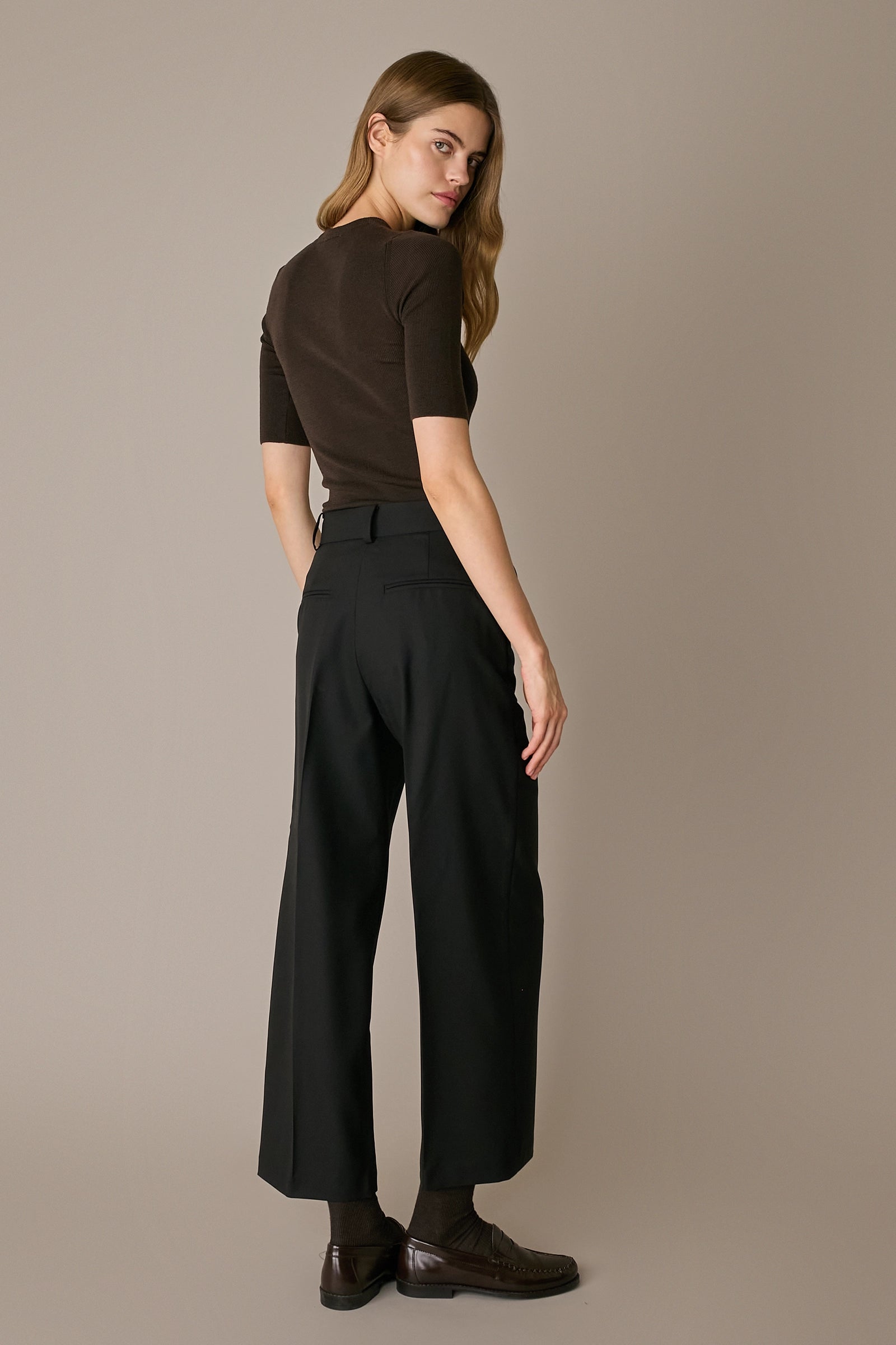 Pantaloni timeless in fresco lana