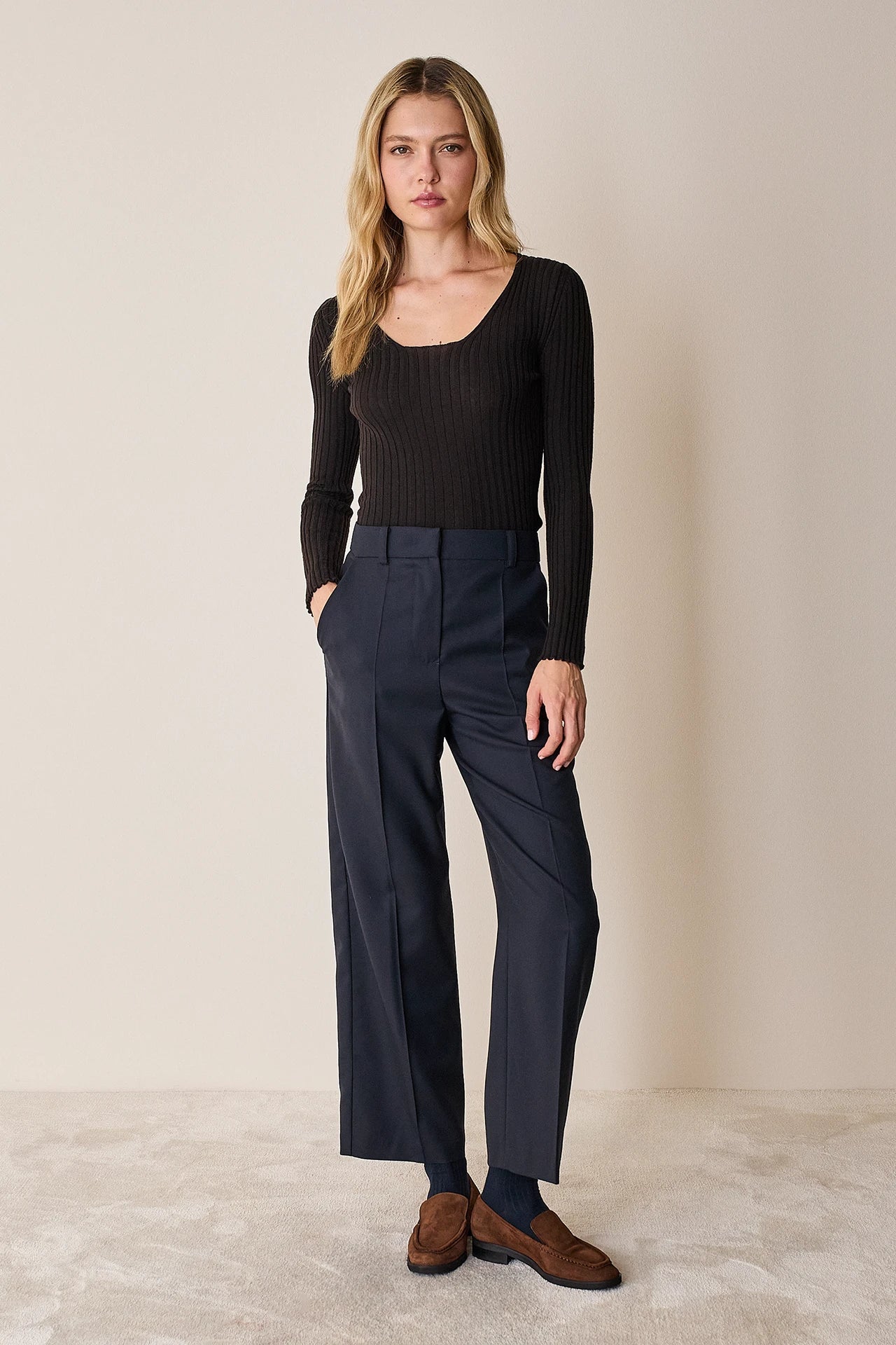 Pantaloni timeless in fresco lana