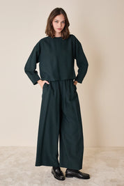 Pantaloni ampi con elastico in vita