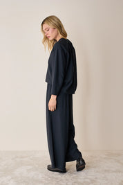 Pantaloni ampi con elastico in vita