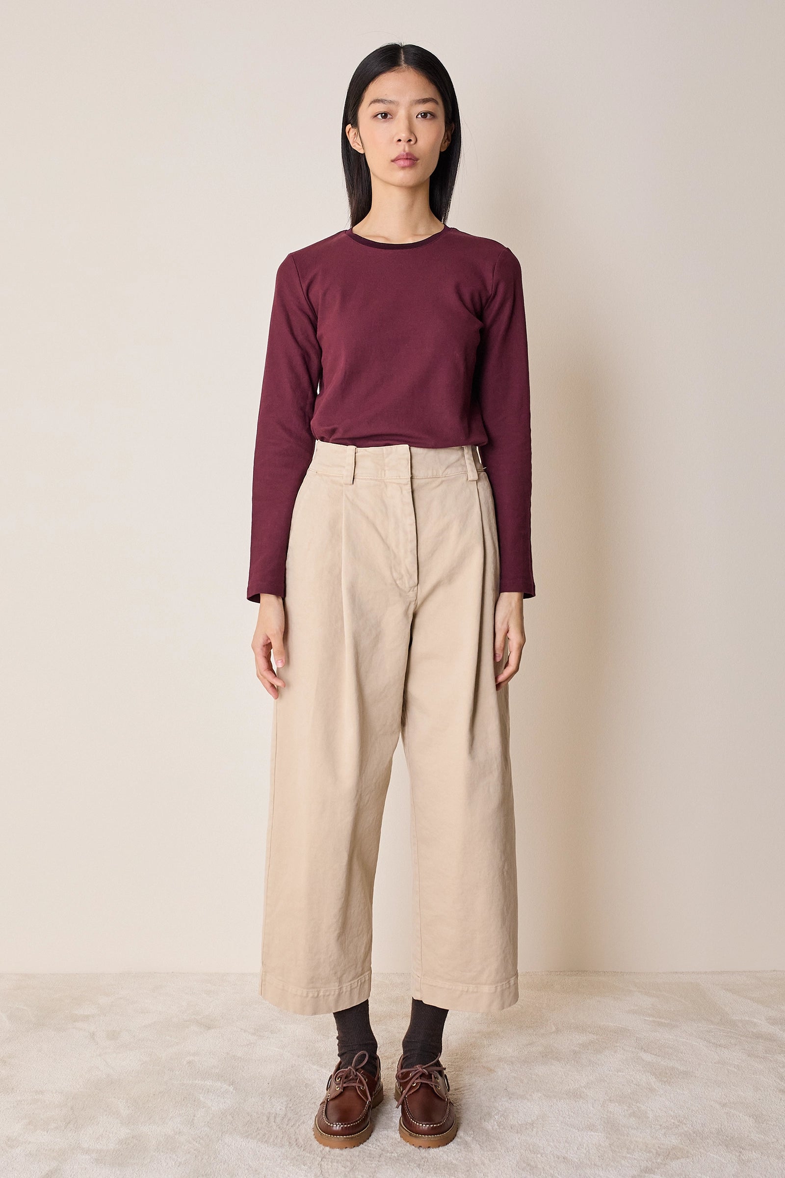 Cotton gabardine trousers with pleats