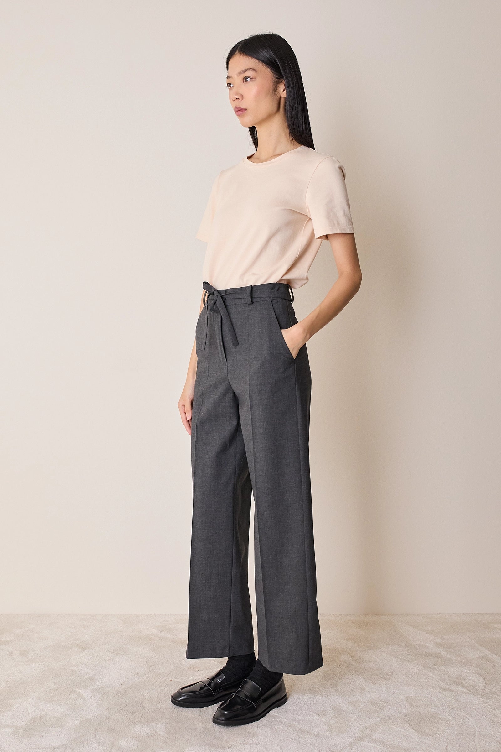 Pantaloni in lana con cintura