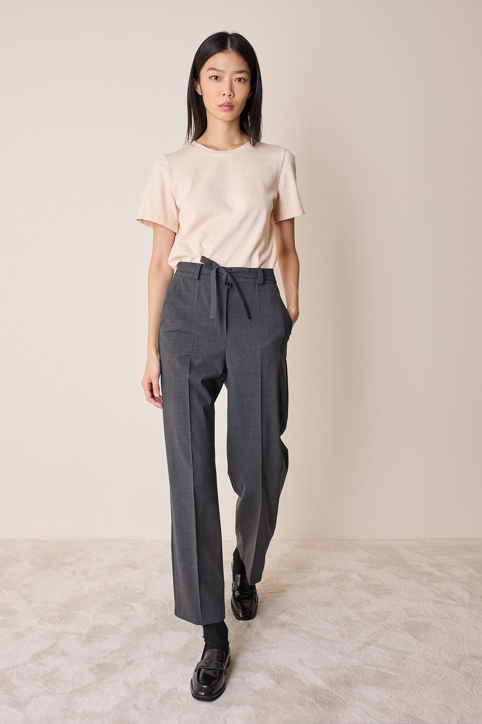 Pantaloni in lana con cintura