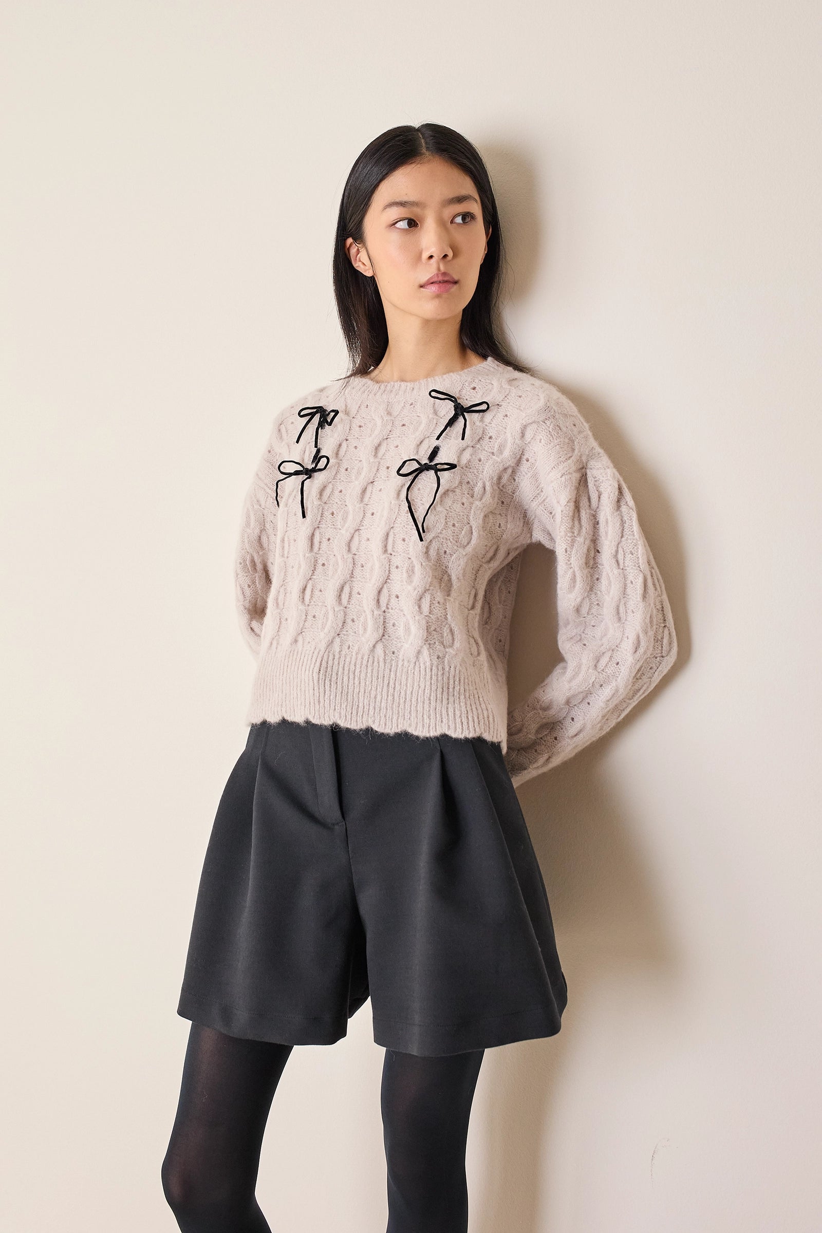 Pantaloni corti con pinces