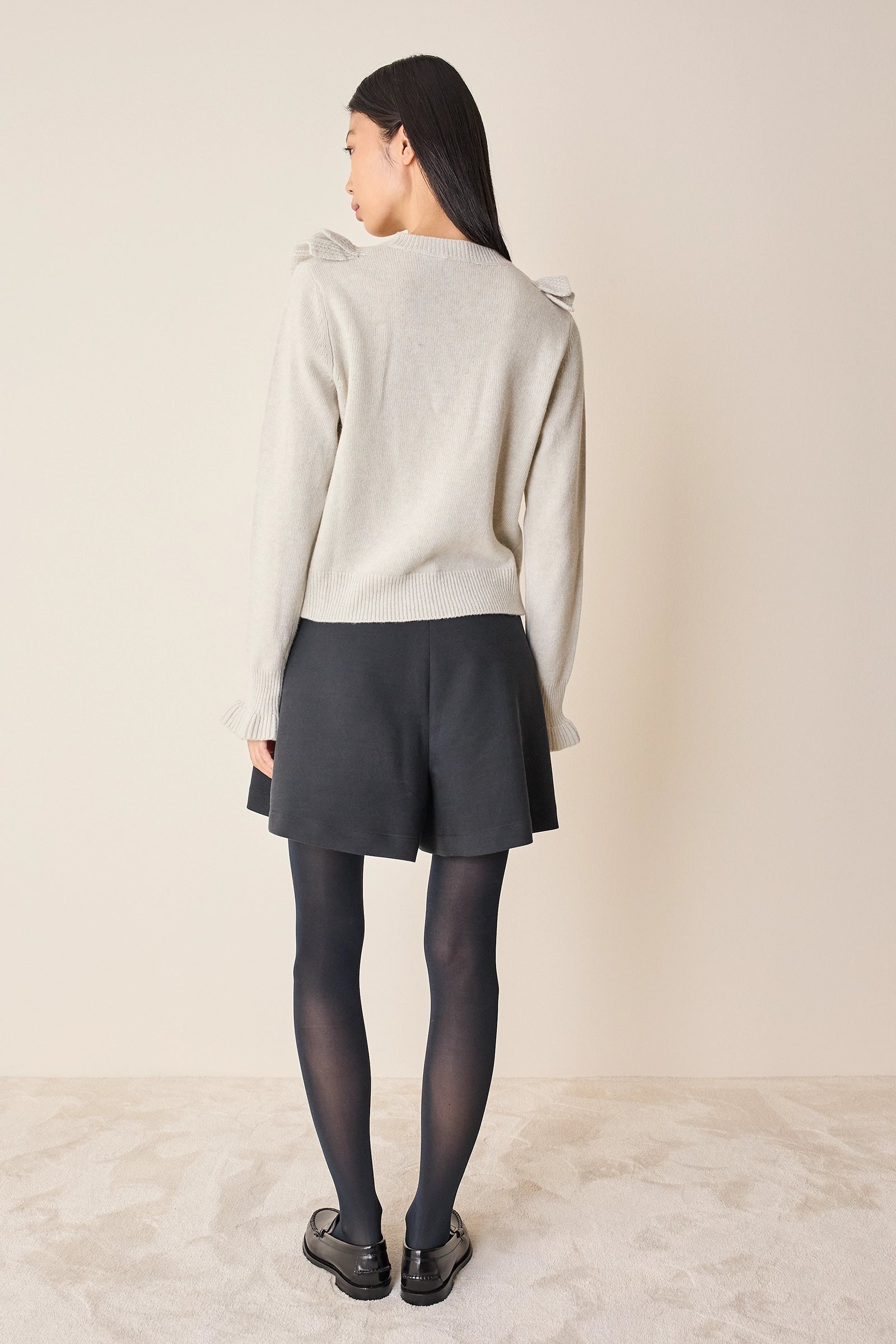 Pantaloni corti con pinces