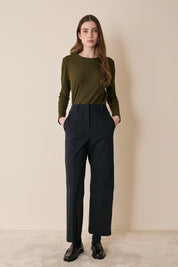 Timeless trousers in stretch cotton