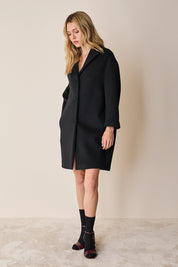 Cappotto a uovo in lana vergine